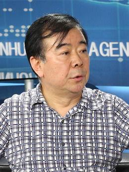 演员何明斡的个人资料